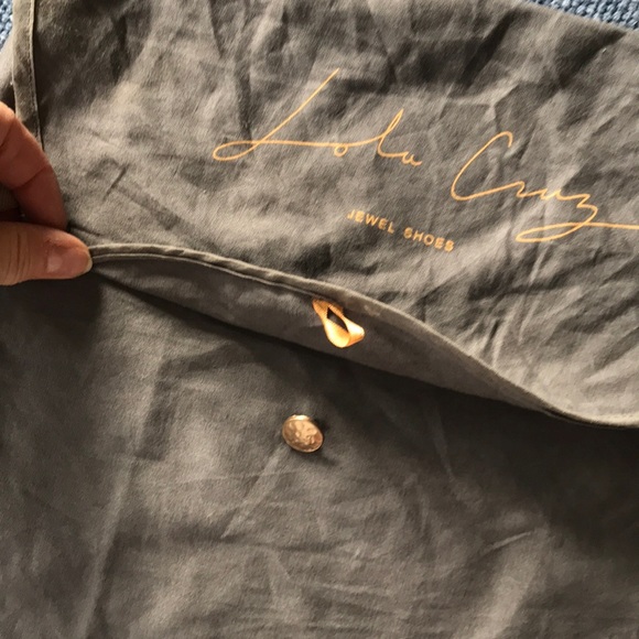 Lola Cruz jeweled - Picture 7 of 8